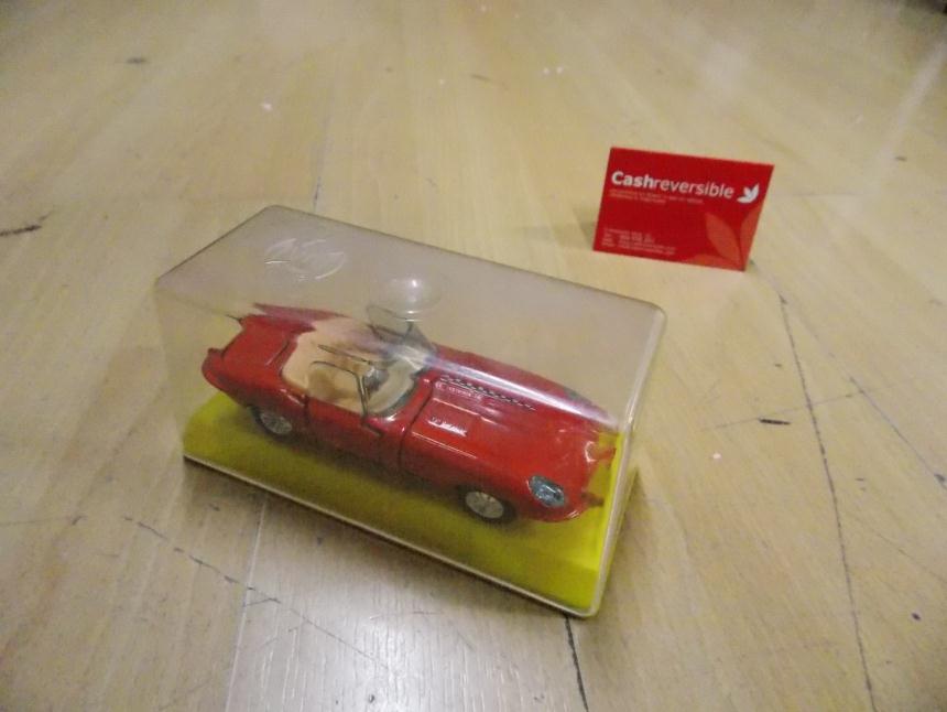 COCHE A ESCALA 1:43