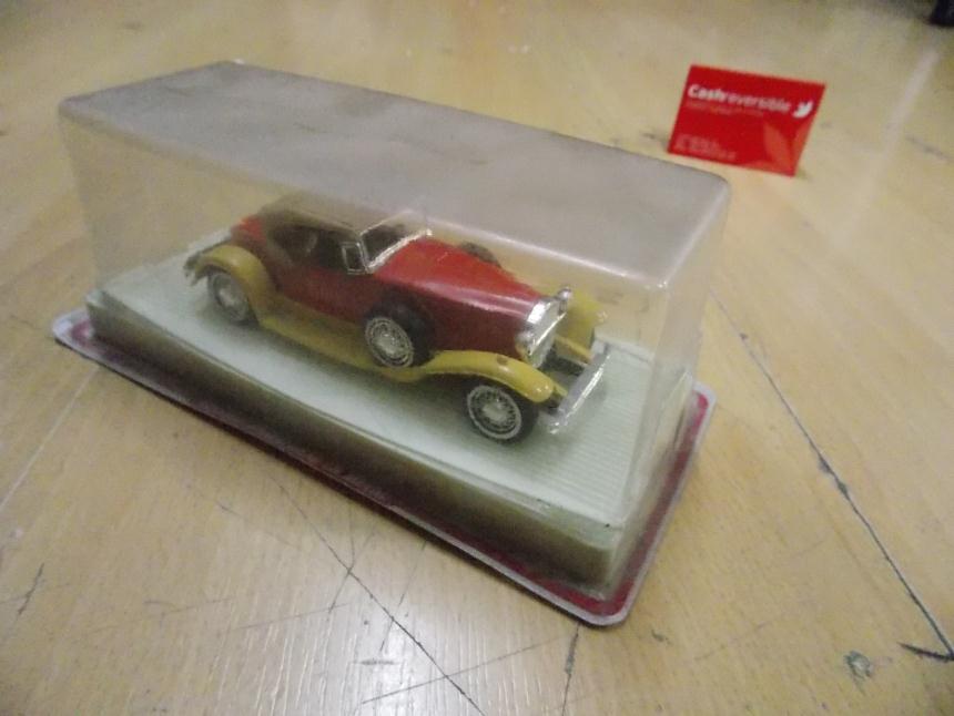 COCHE A ESCALA 1:43