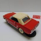 COCHE A ESCALA 1/18