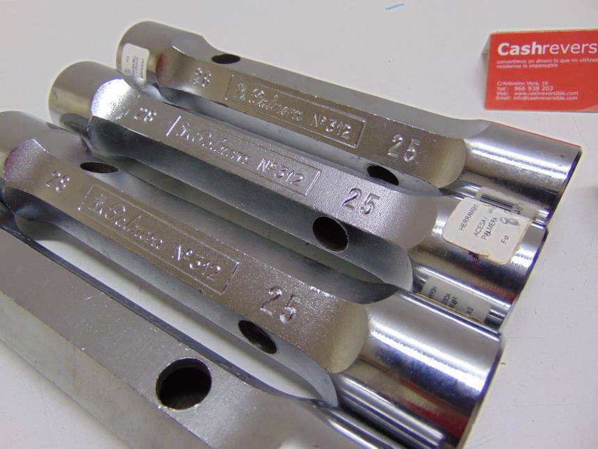 LLAVE DE TUBO