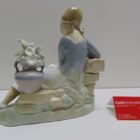 FIGURA DE PORCELANA