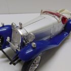 COCHE A ESCALA 1/18