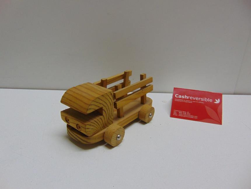 articulos_imagen1_138484.jpg CAMION DE MADERA