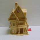CASA DE MUÑECAS DE MADERA