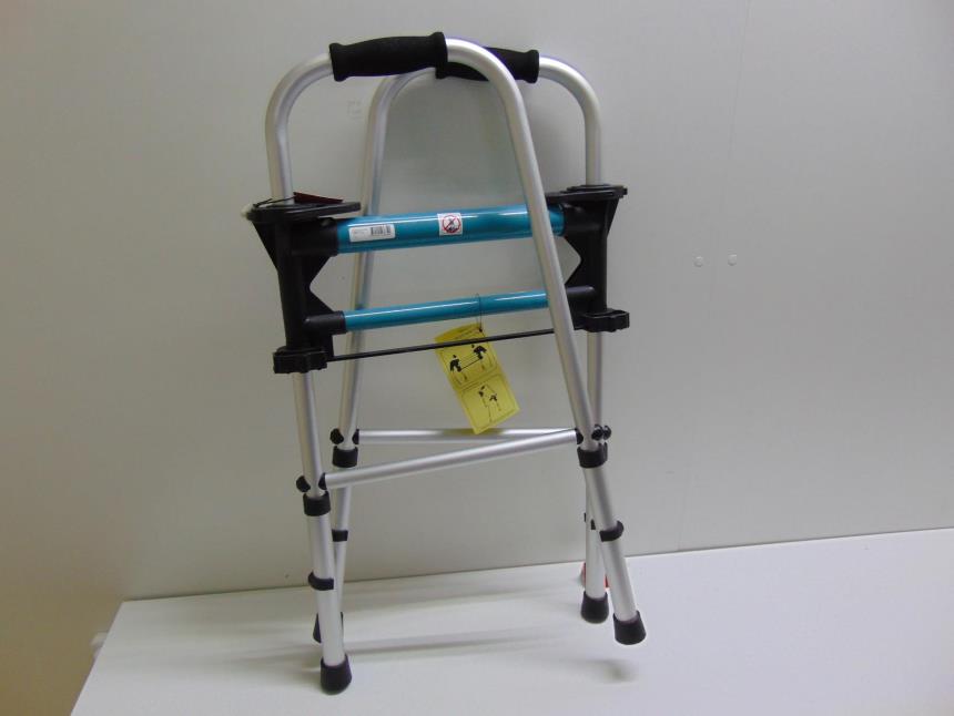 articulos_imagen1_143634.jpg ANDADOR PLEGABLE SEMINUEVO