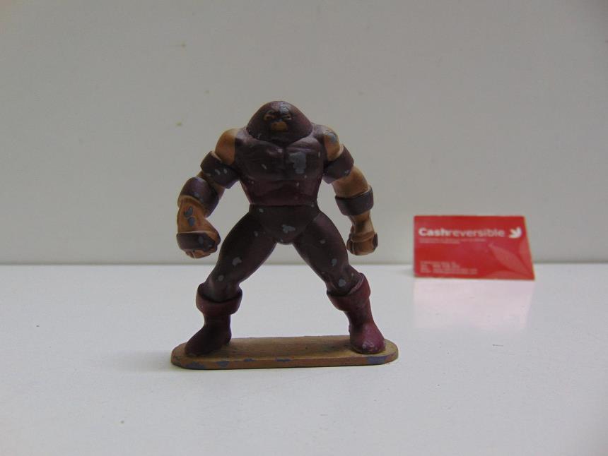 articulos_imagen1_144885.jpg FIGURA PLOMO MARVEL
