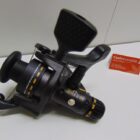CARRETE DE PESCA SEMINUEVO