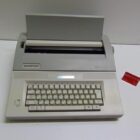 MAQUINA DE ESCRIBIR ELECTRONICA