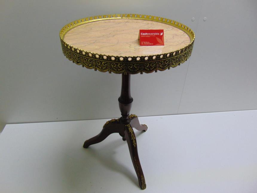 articulos_imagen1_149541.jpg MESA VELADOR CON DETALLES EN BRONCE CLASICA