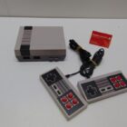CONSOLA 8 BITS CON 2 MANDOS