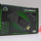 VIDEOCONSOLA CON 2 MANDOS Y CAJA