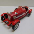 COCHE VINTAGE 1/18