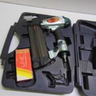 CLAVADORA PROFESIONAL CON MALETA