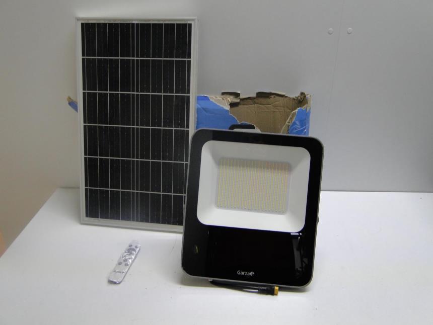 articulos_imagen1_169413.jpg PANEL SOLAR 200W CON CAJA