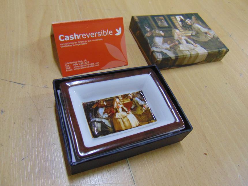articulos_imagen1_80050.jpg BANDEJITA CON CAJA