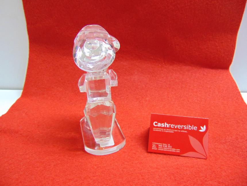 FIGURA DE CRISTAL TALLADO