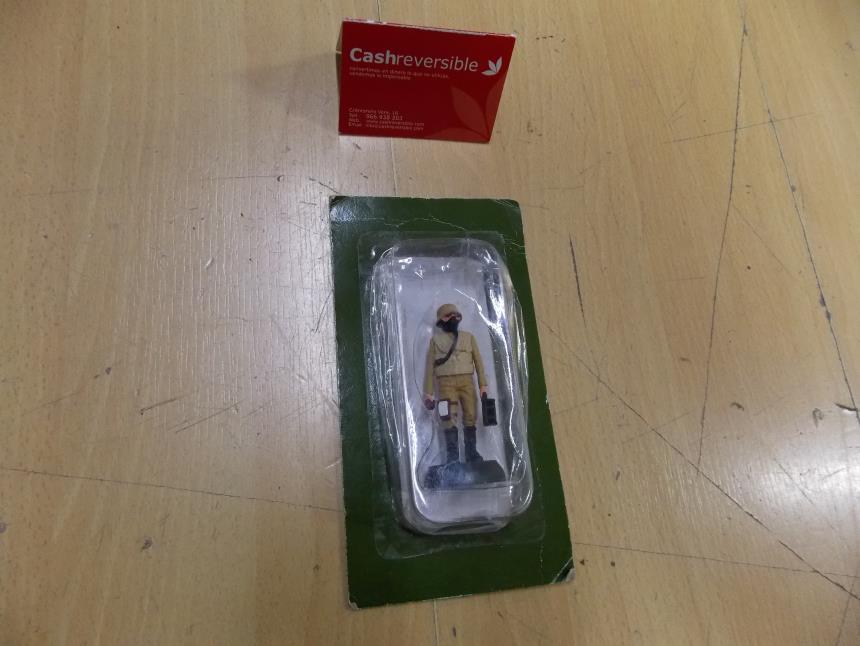 FIGURA DE PLOMO