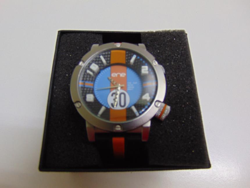 RELOJ DE CABALLERO CON CAJA
