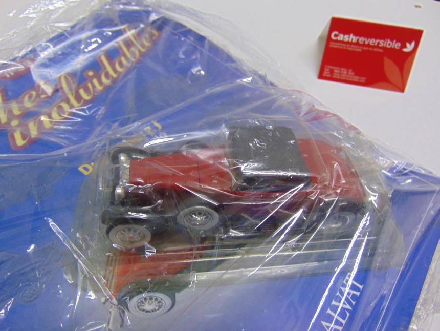 COCHE DE COLECCION CON FASCICULO