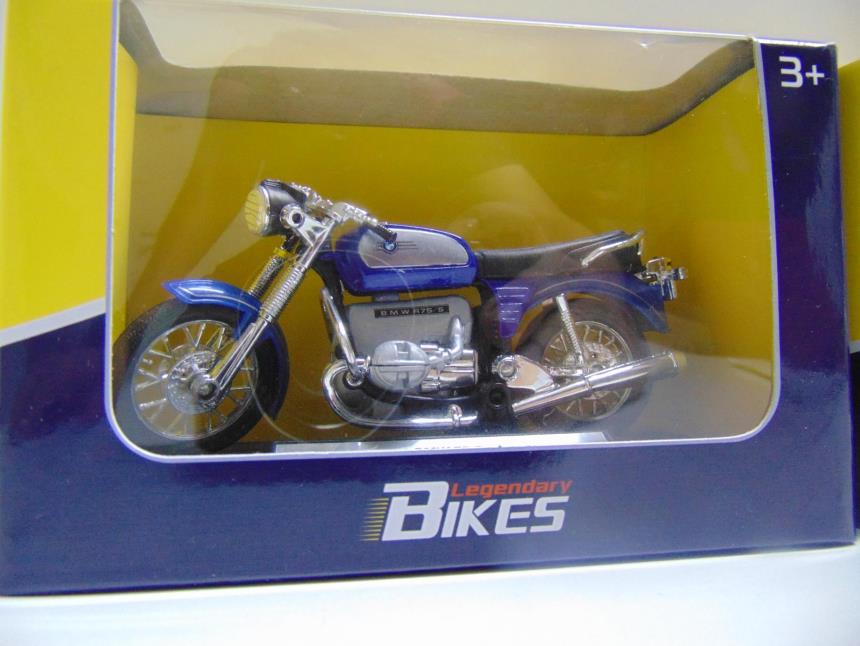 MOTO A ESCALA A ESTRENAR 1/18