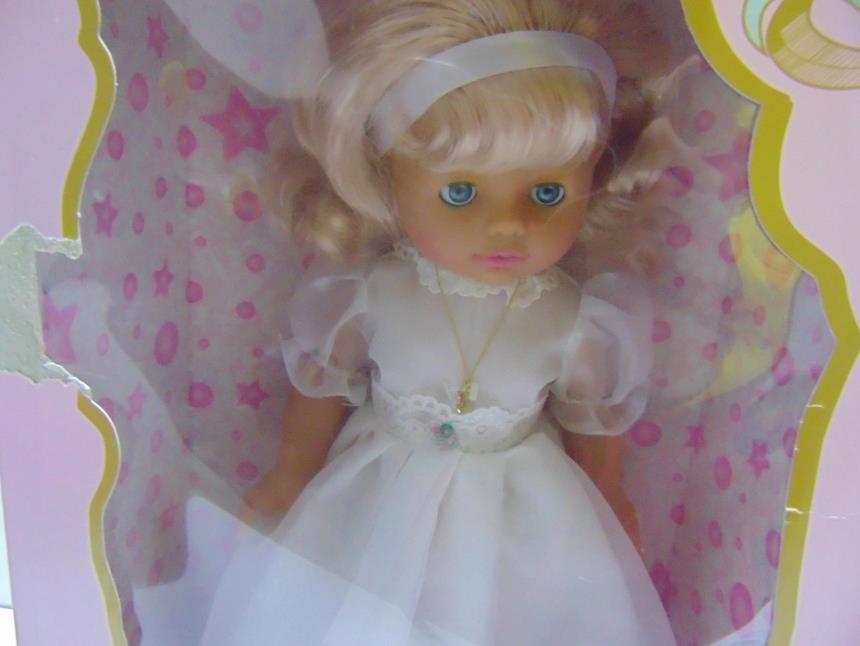 MUÑECA VINTAGE CON CAJA