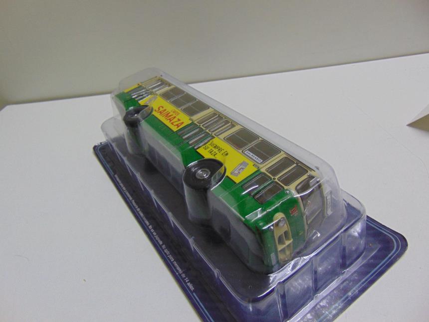 AUTOBUS A ESCALA 1/43 A ESTRENAR