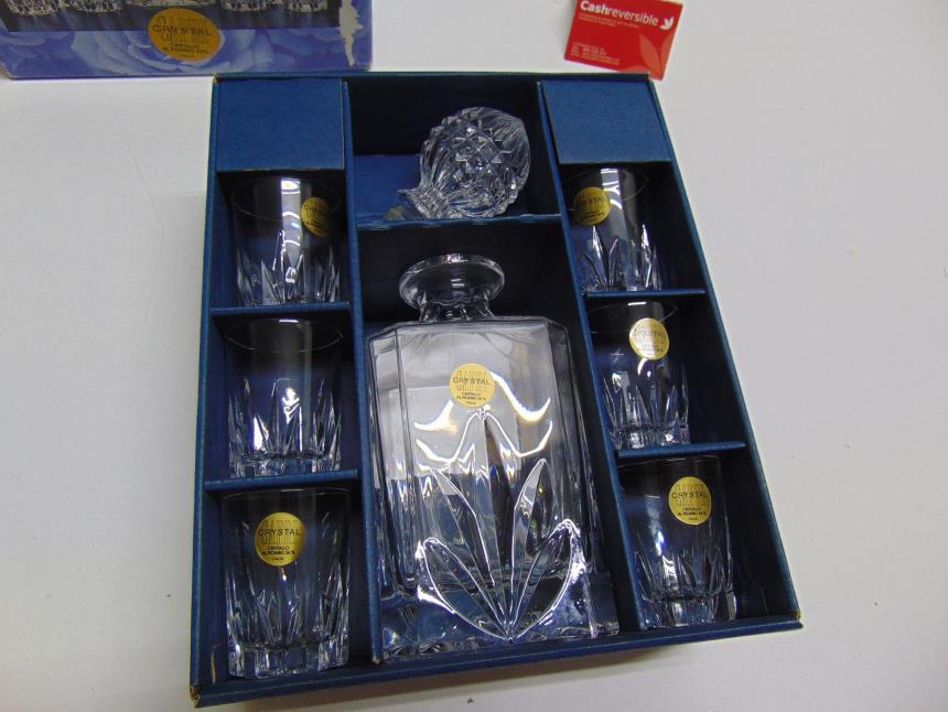 SET DE 7 PIEZAS DE LICOR CON CAJA A ESTRENAR