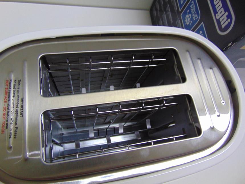 TOSTADOR CON CAJA