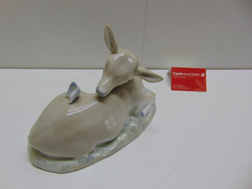 FIGURA DE PORCELANA