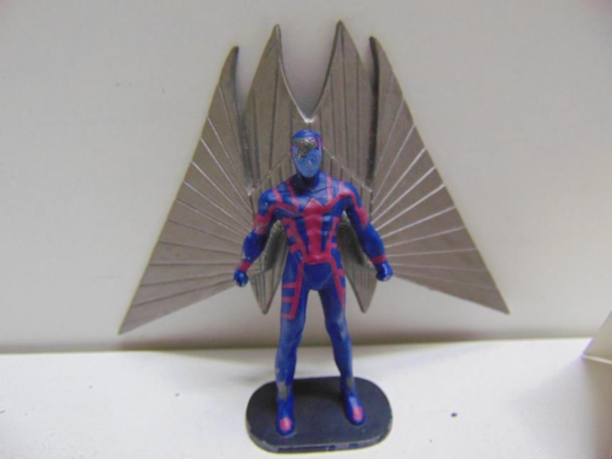 FIGURA PLOMO MARVEL