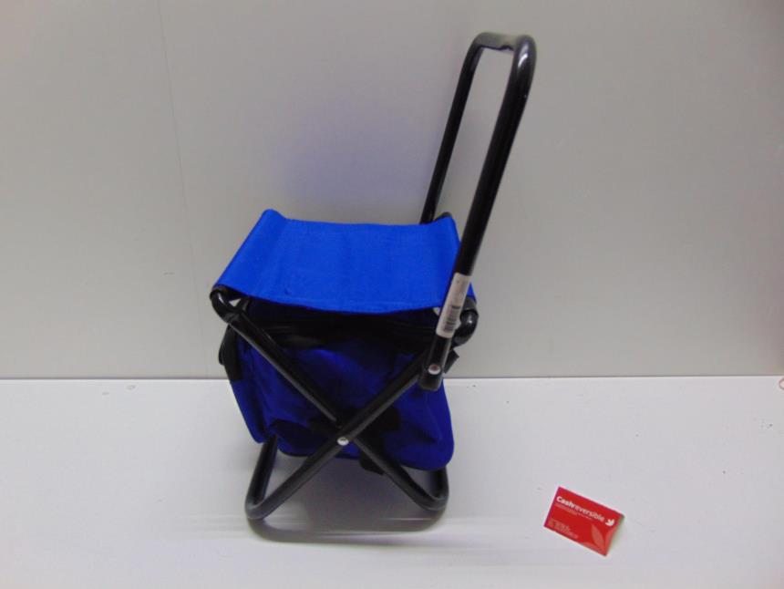 MINI SILLA PLEGABLE CON NEVERA SEMINUEVA