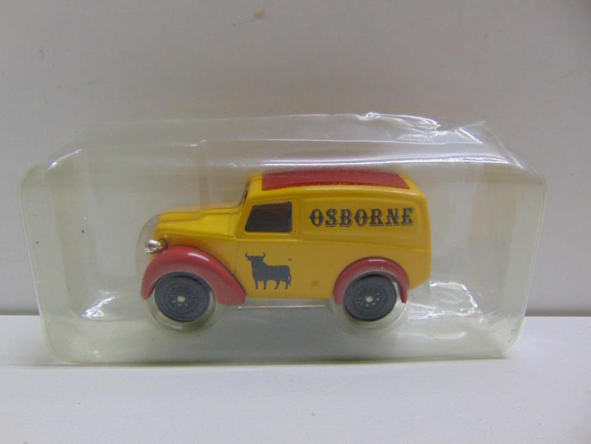COCHE A ESCALA VINTAGE