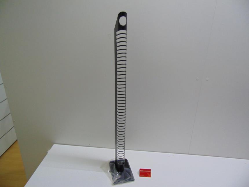 SOPORTE PARA CD A ESTRENAR