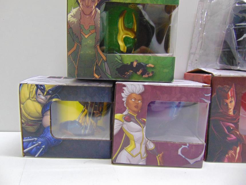 TAZA MARVEL CON CAJA A ESTRENAR