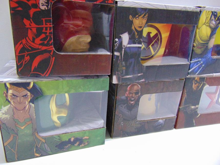 TAZA MARVEL CON CAJA