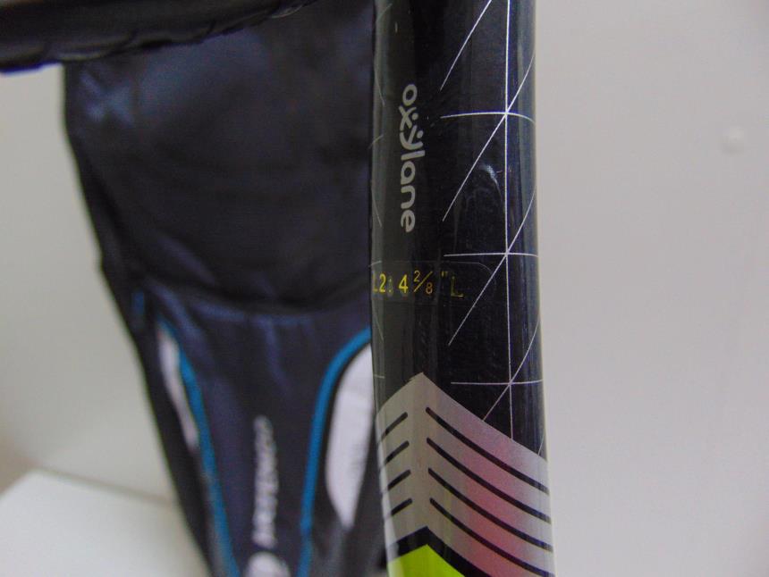 RAQUETA DE FRONTENIS CON FUNDA SEMINUEVA