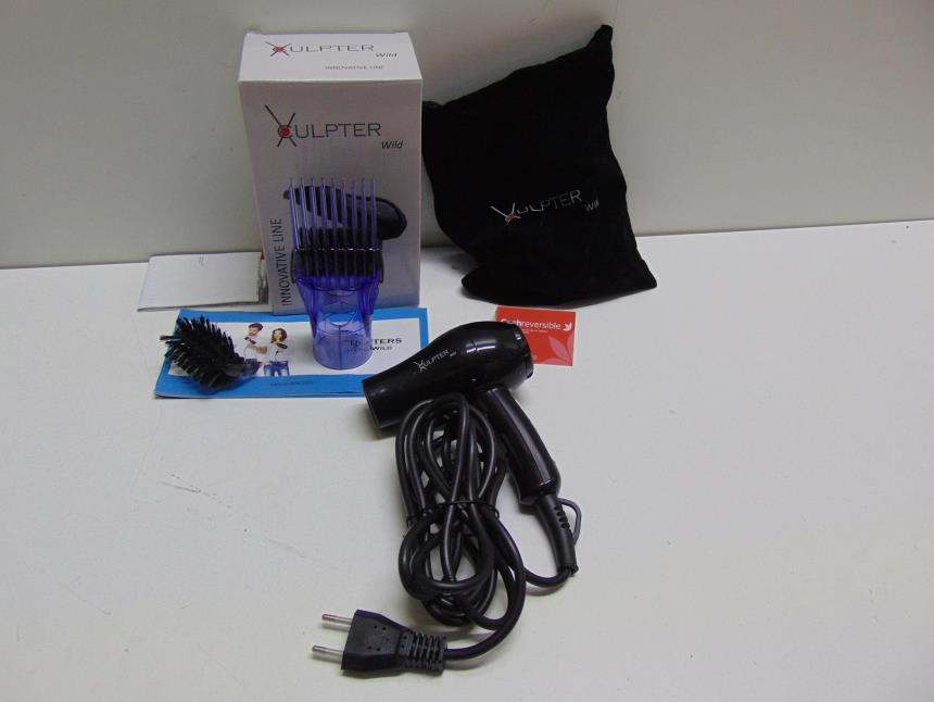 SECADOR DE PELO SEMINUEVO CON CAJA Y ACCESORIOS
