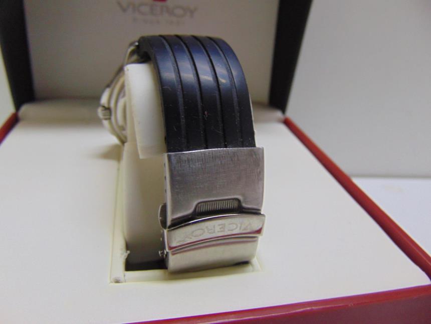 RELOJ CON CAJA