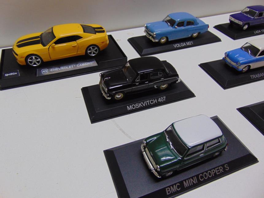 COCHE A ESCALA 1/43