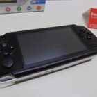 CONSOLA PORTATIL CON CAJA 8GB