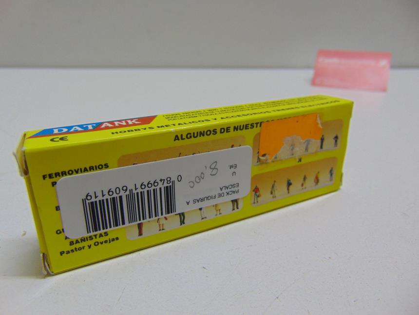 PACK DE FIGURAS A ESCALA