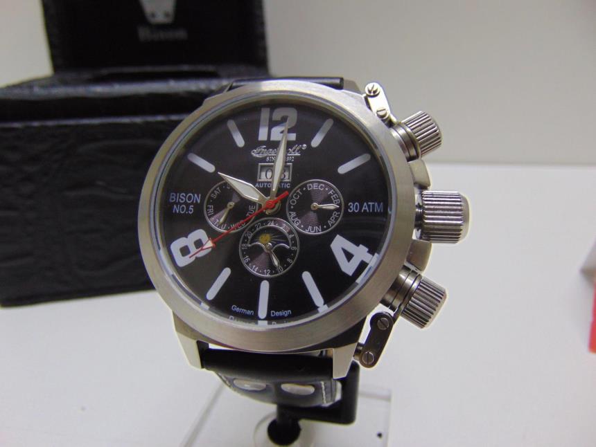 RELOJ DE CABALLERO CON CAJA PERFECTO ESTADO