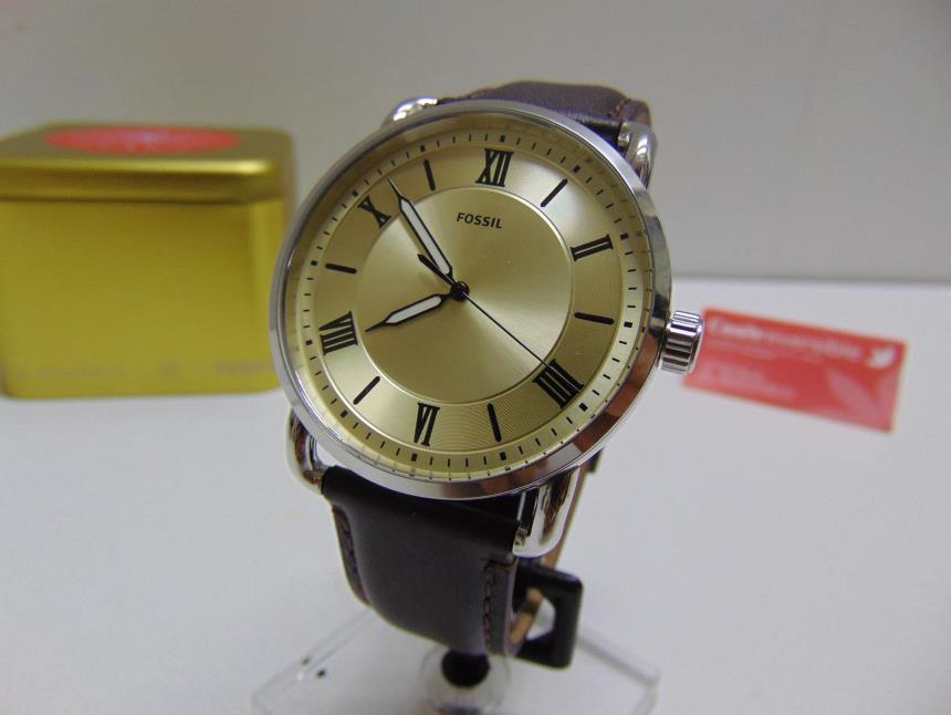 RELOJ CON CAJA SEMINUEVO