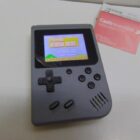 MINI CONSOLA PORTATIL CON CAJA