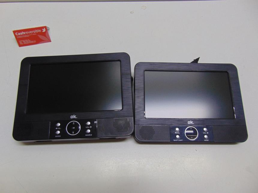 DVD PORTATIL 2 PANTALLAS SEMINUEVO
