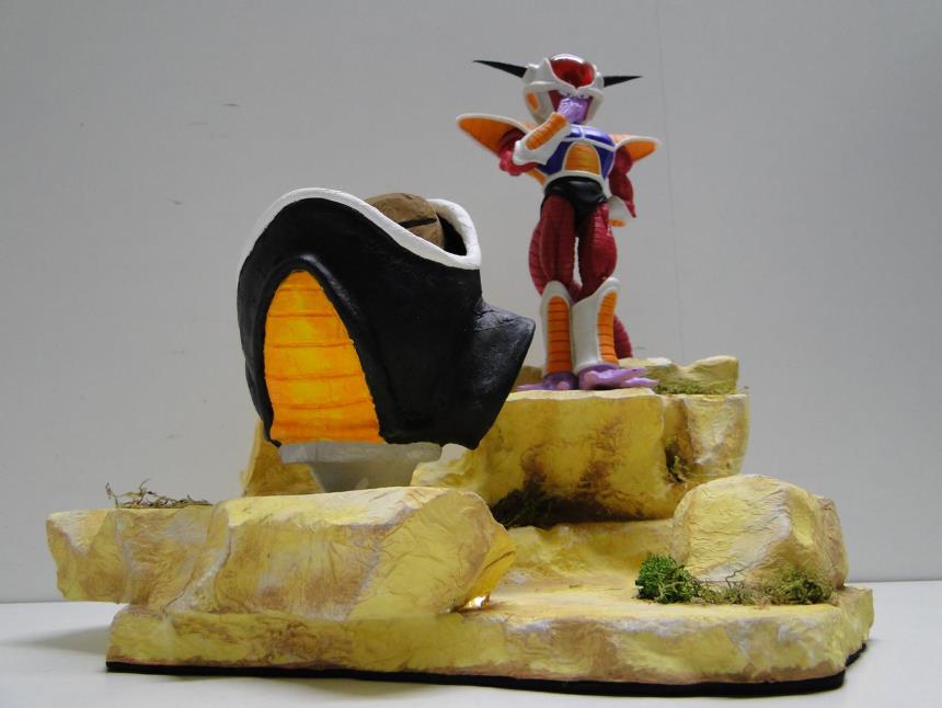FIGURA DE COLECCION CON DIORAMA