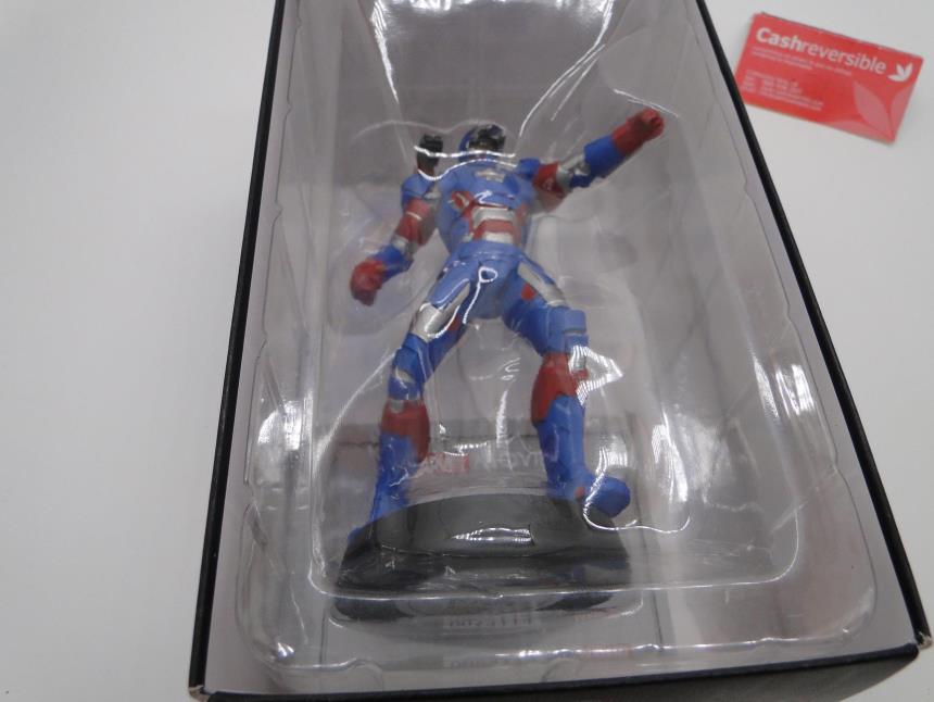 FIGURA DE COLECCION