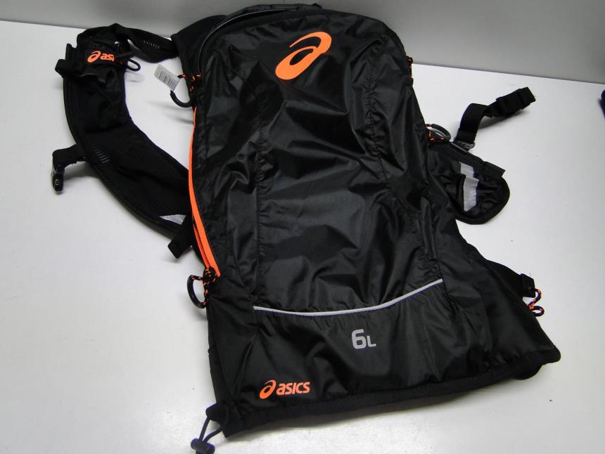 MOCHILA DEPOORTIVA 6L CON CAMELBACK (NUEVO)