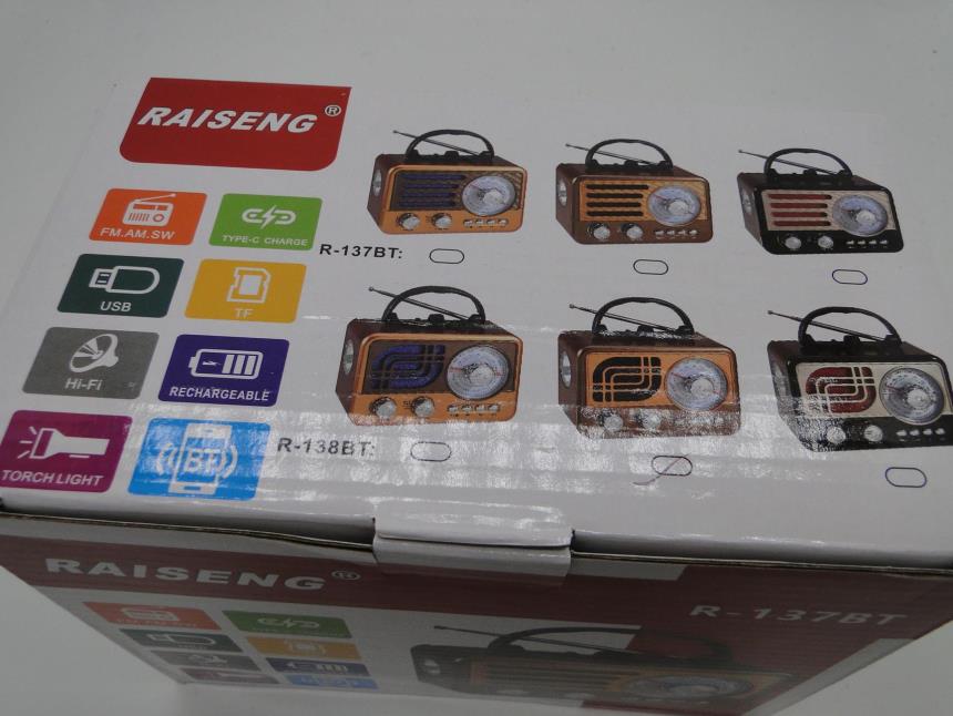 RADIO CON BLUETOOTH USB LINTERNA A ESTRENAR