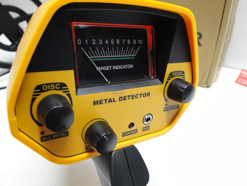 DETECTOR DE METALES CON CAJA NUEVO